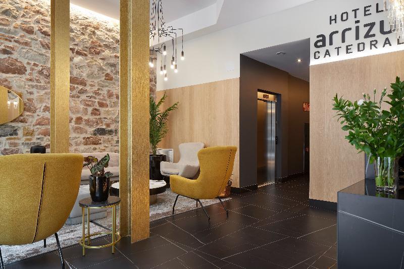 Hotel Arrizul Catedral 3*